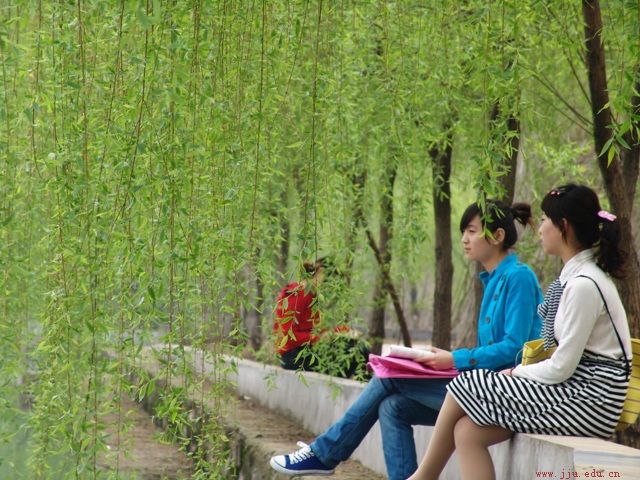 广西煤矿技工学校大学科技园宣传片